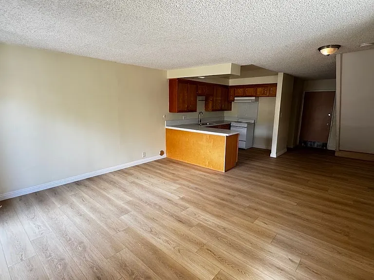 515 Fairview Ave — Photo 16