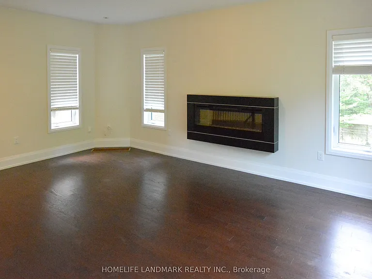 21 Kenneth Wood Cres — Photo 9
