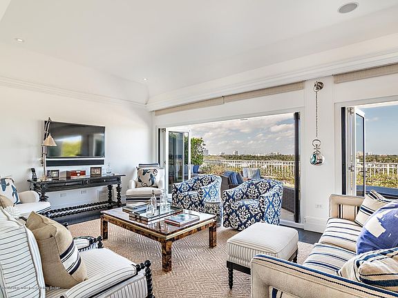 5th image of 100 Royal Palm Way #Penthouse C
