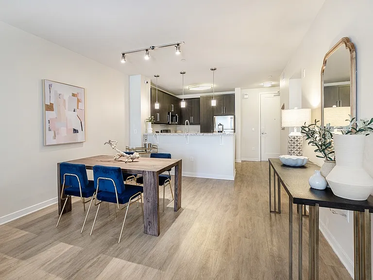 Open Concept Floor Plan | Brio Apartments | Apartments in Glendale, CA