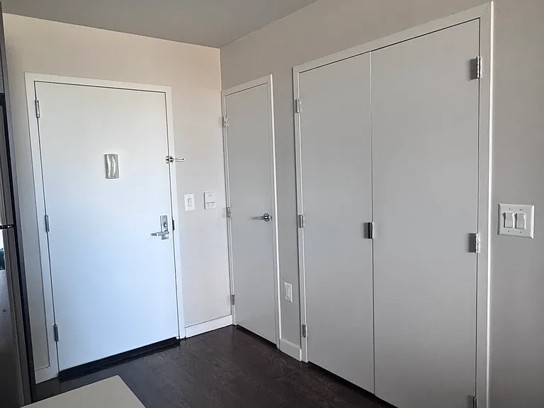 12-15 Broadway #508 — Photo 7