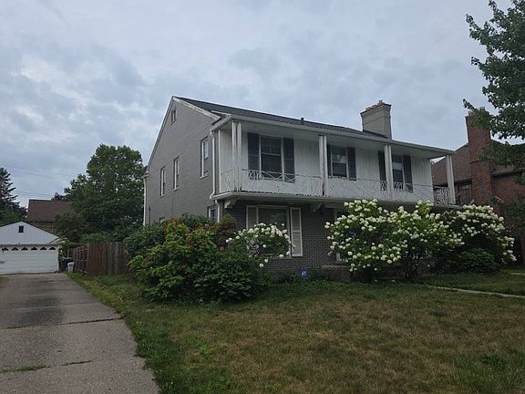 3rd image of 18701 Bretton Dr
