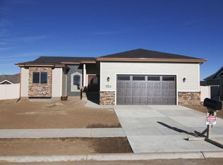 44 Wolf Creek Ln, Gillette, WY 82718