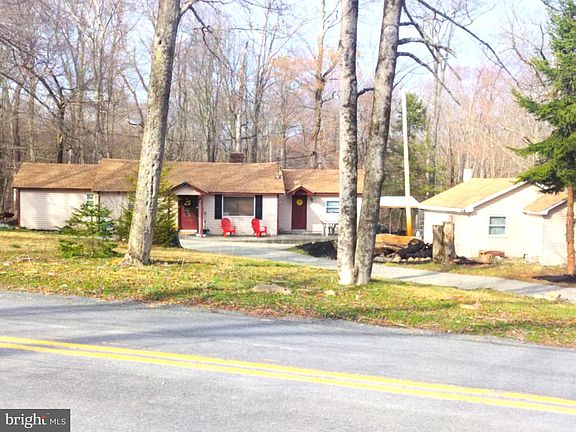 3rd image of 2328 Lakeside Dr