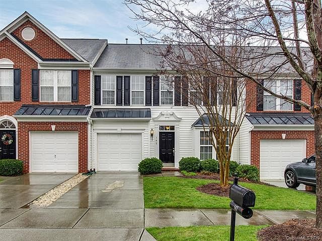 1st image of 147 Beverly Chase Ln