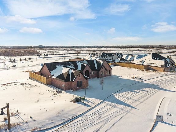 4th image of 1105 Herring Ranch Rd