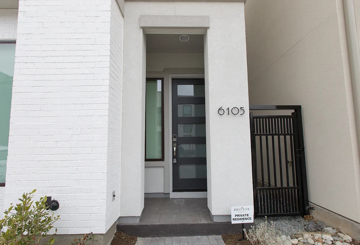 Building Photo - 6105 Echelon Way
