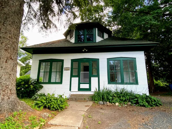 804 N Cascade St, Osceola, WI 54020