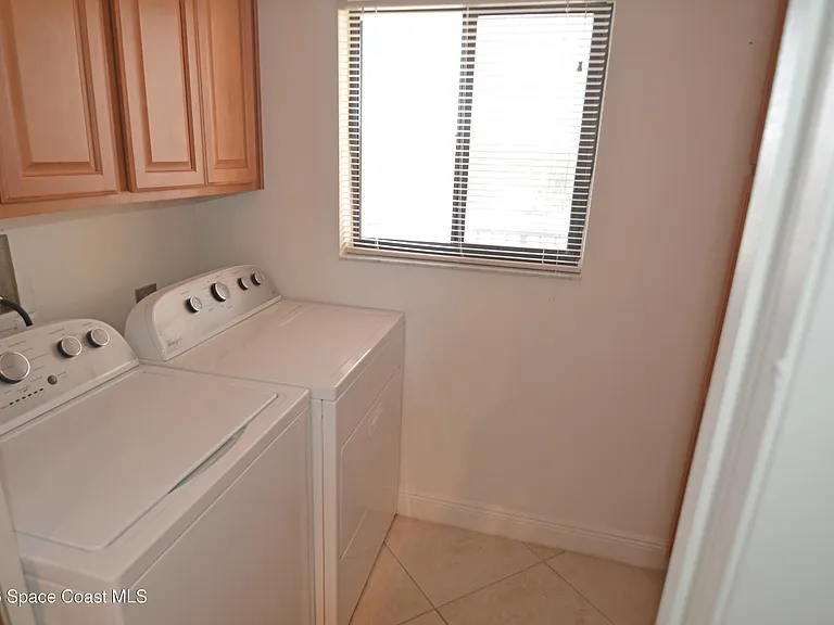 8500 Ridgewood Ave #304 — Photo 26