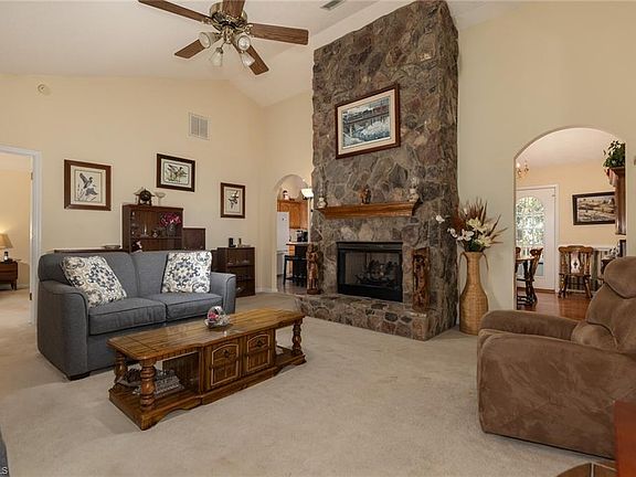 5th image of 124 Hunter Cir