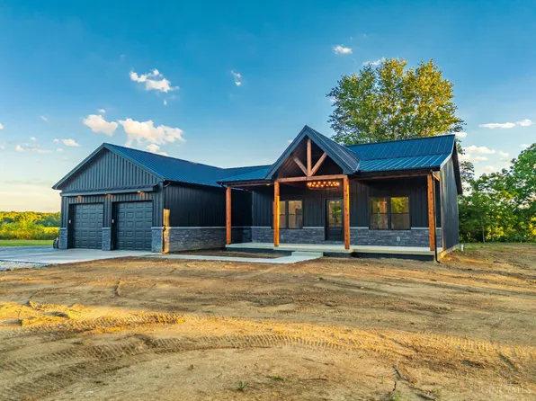560 W 4th St, Seaman, OH 45679