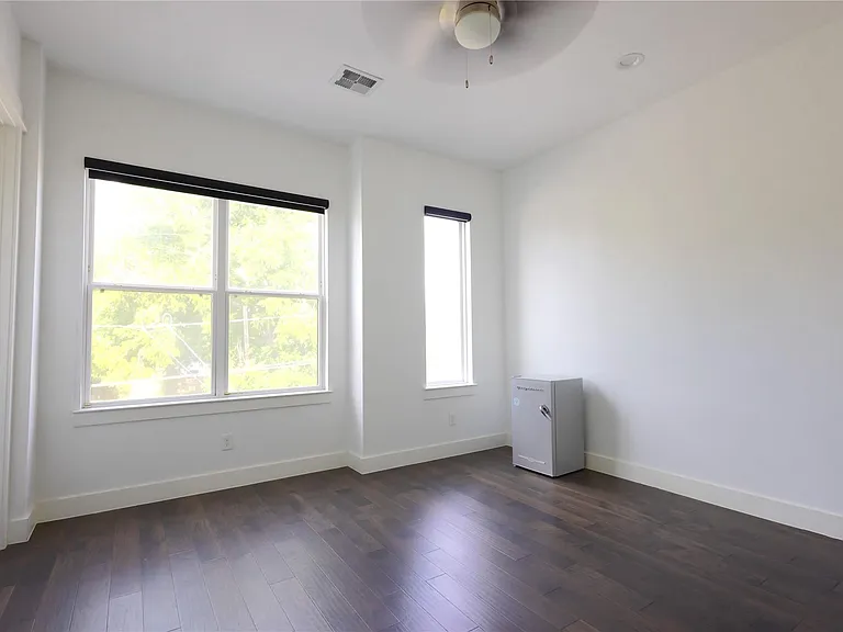 3404 Rogers St #A — Photo 20