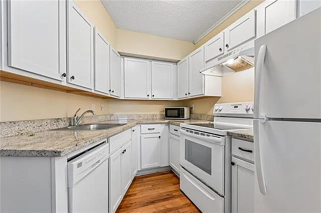630 Broadway St #630 — Photo 7