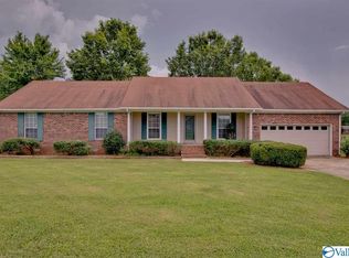 112 Lamirda Ct, Huntsville, AL 35810