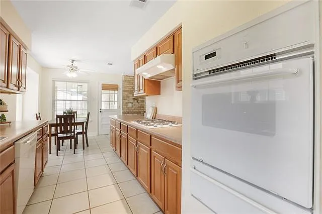 2704 Taft Park — Photo 9