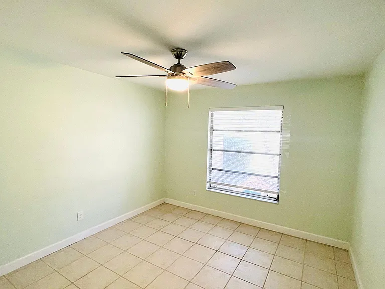 2563 Gary Cir — Photo 15