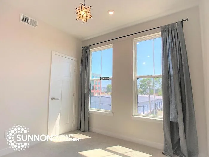 462 W Tremont Ave — Photo 18