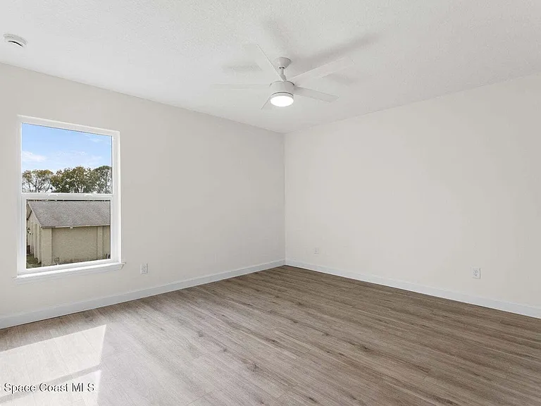 193 Dayton Blvd — Photo 4