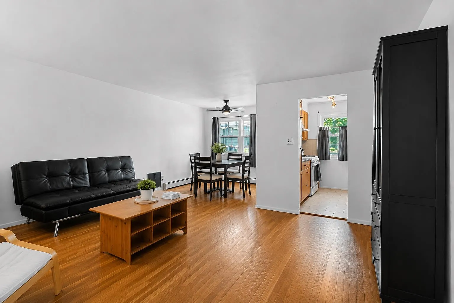 1 bed, 1.0 bath, 660 sqft, $2,500 — Photo 3
