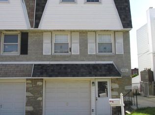 9951 Bridle Rd, Philadelphia, PA 19115