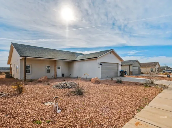 1595 S West Creekside Dr, Kanab, UT 84741