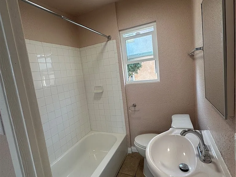 4243 Burns Ave — Photo 10