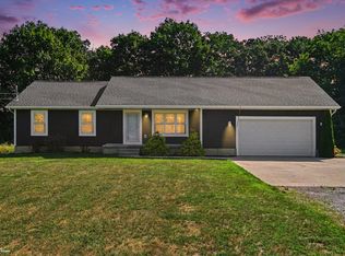 13504 Seymour Rd, Montrose, MI 48457