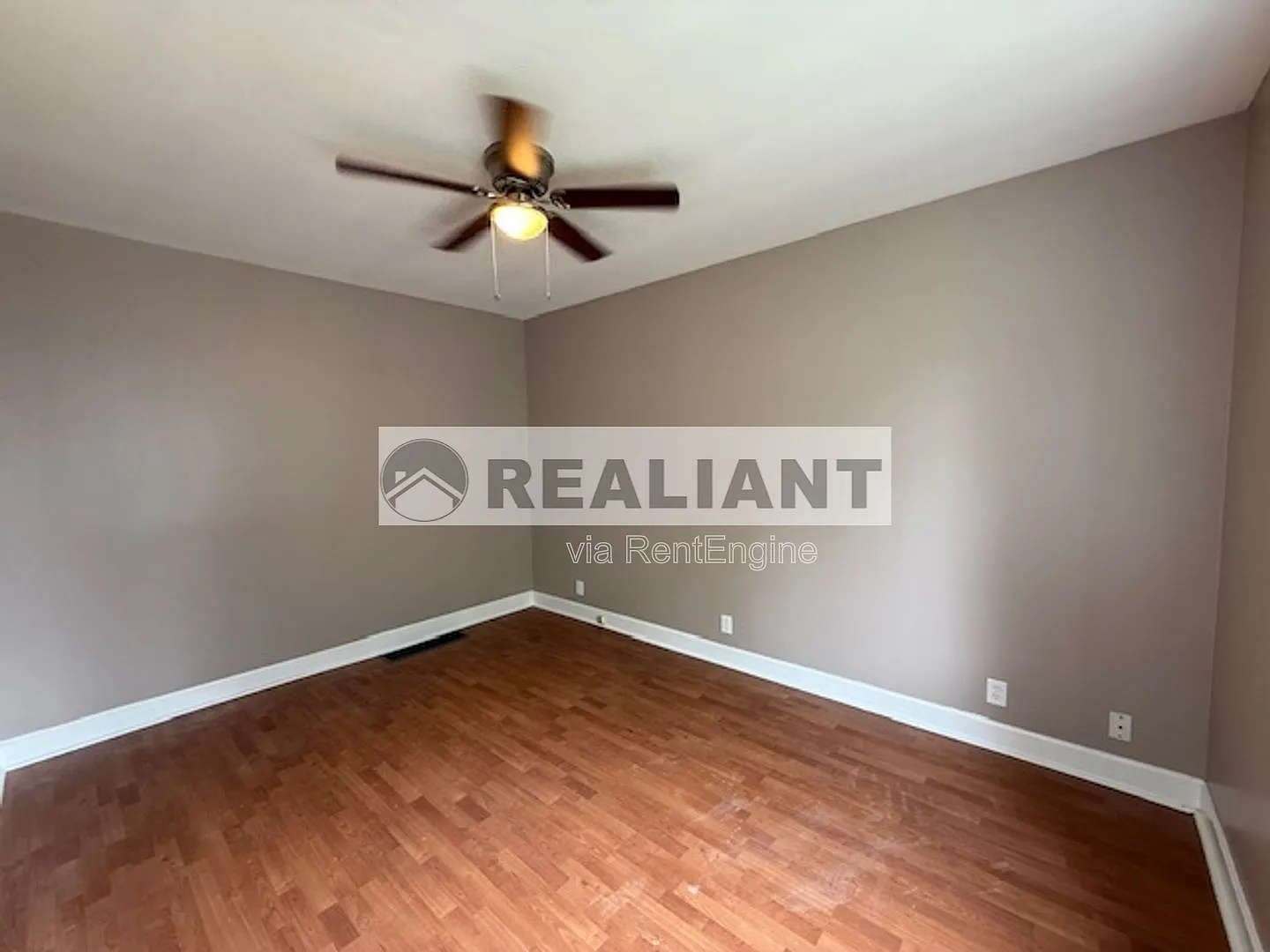 2 bed, 1.0 bath, $1,495 — Photo 2
