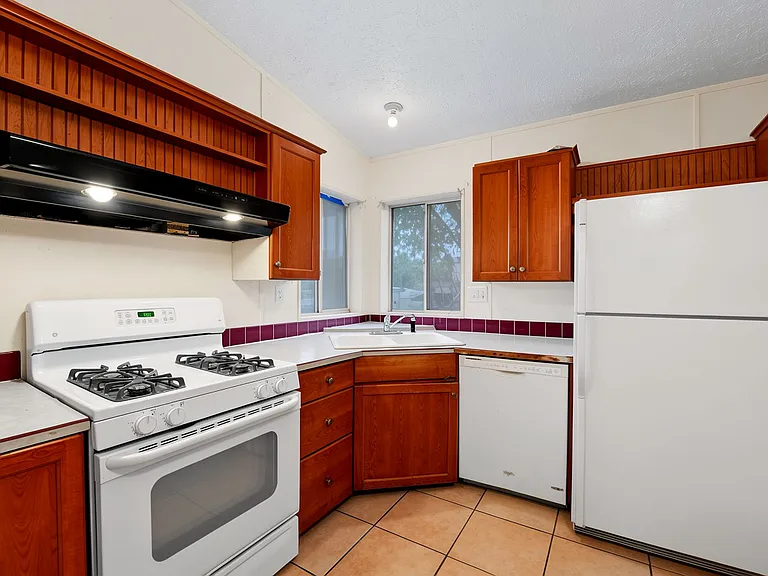 13507 W Stella Ln — Photo 12