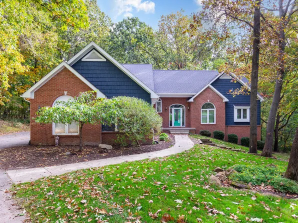 11214 Ridge View Trl, Fenton, MI 48430