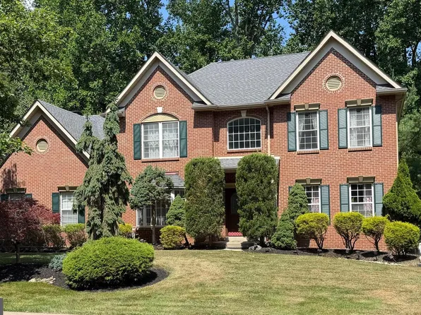 4064 Charter Club Dr, Doylestown, PA 18902