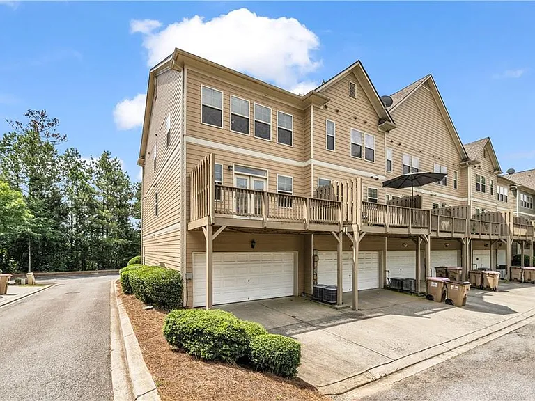 501 Grove Field Ct — Photo 5