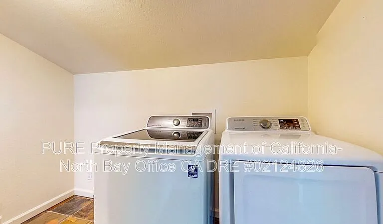 17475 Summit Ave #A — Photo 39