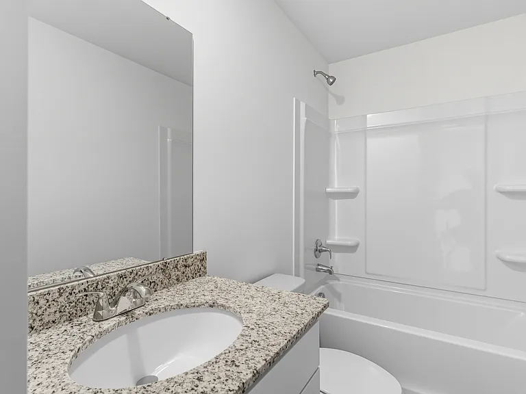 31 Lancelot Cv — Photo 9