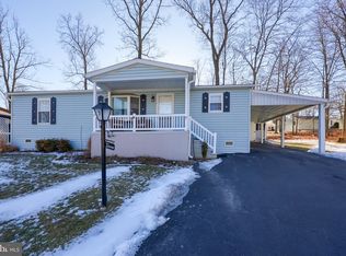 7 Ash Dr, Manheim, PA 17545