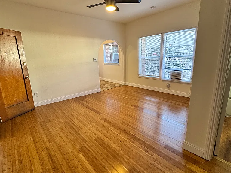 1112 N Kingsley Dr #4 — Photo 6