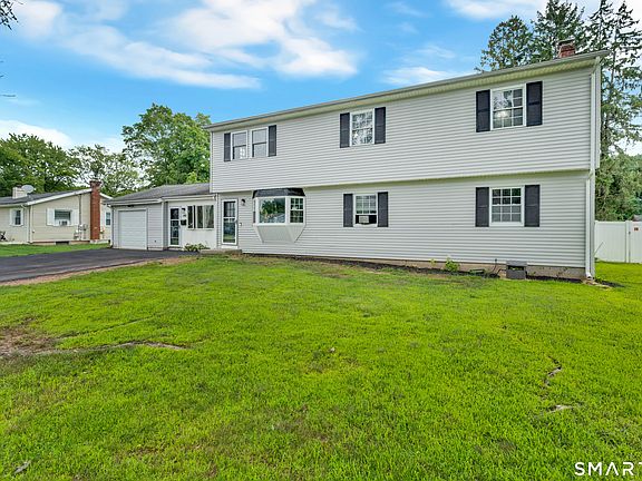 3rd image of 144 Green Manor Road