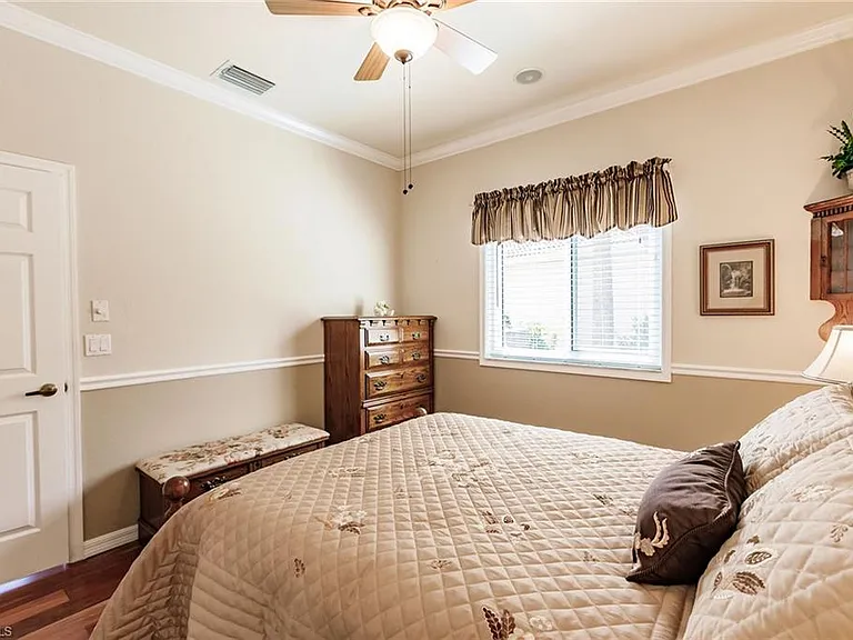 7859 Berkshire Pines Dr — Photo 17