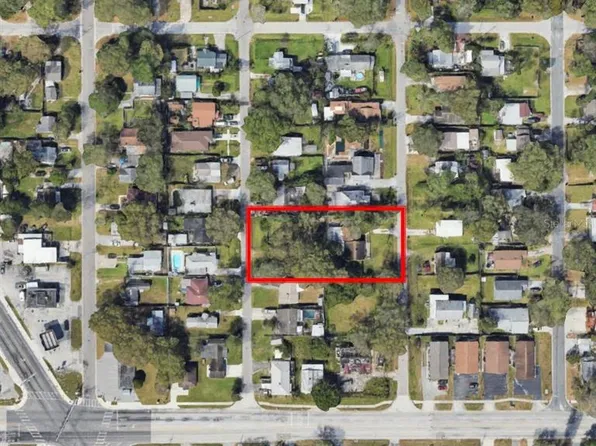 6272 30th St N, Saint Petersburg, FL 33702