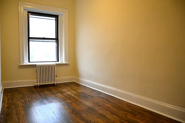 Rented by Oak Tree LLC | media 24