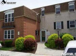4785 Columbia Rd, North Olmsted, OH 44070