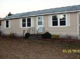 17 Palmer Rd, Pepperell, MA 01463