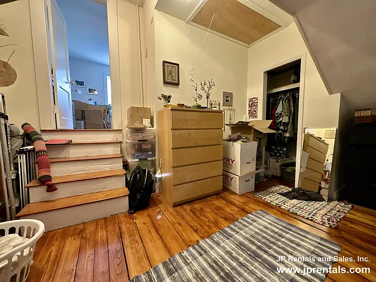 68 McBride St #3 — Photo 12