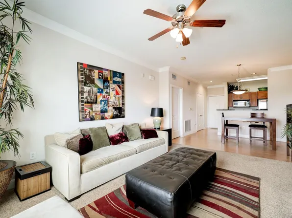 2299 Lone Star Dr APT 411, Sugar Land, TX 77479