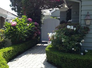 23 Northampton Ct #111, Newport Beach, CA 92660