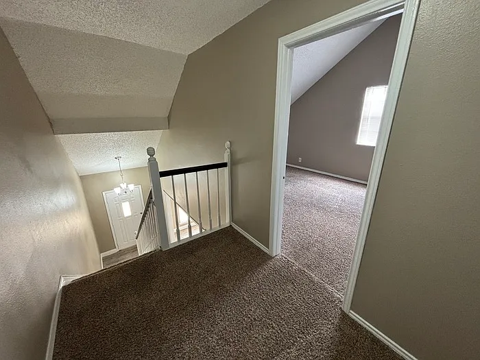 1318 E Pine Ave — Photo 19