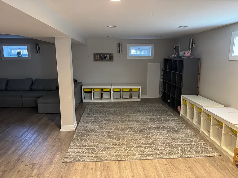 9818 Montrose Ave — Photo 8