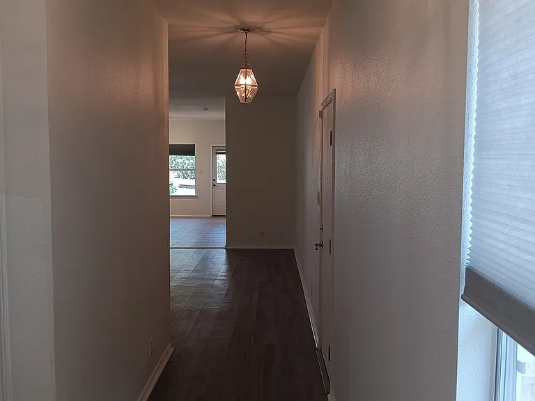 5551 Painter Grn — Photo 2