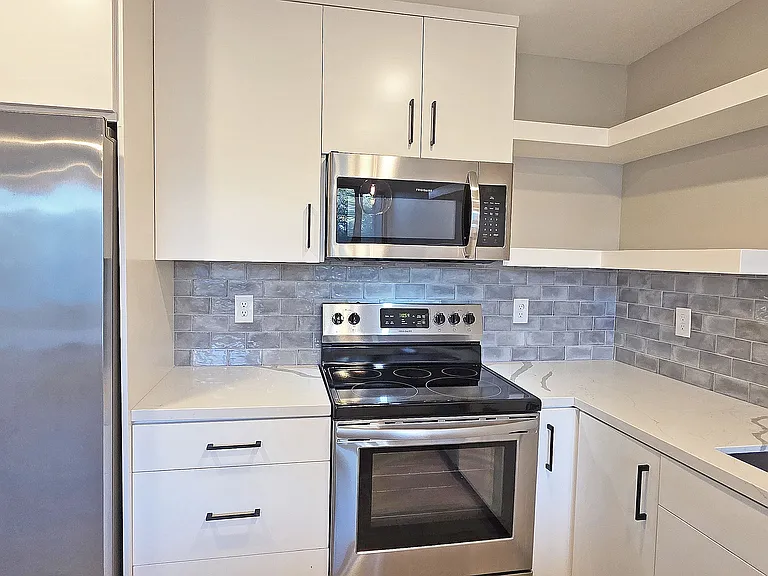 2716 N St #105 — Photo 5