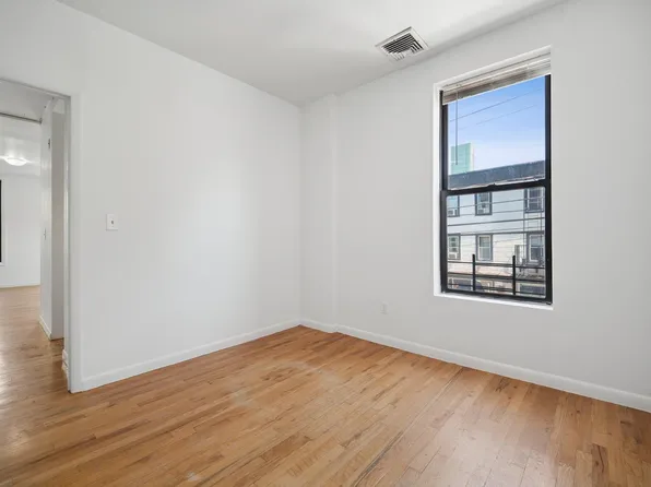 236 Newark Avenue image 4 of 19